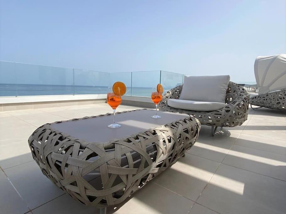 Ferienwohnung Luxurious Penthouse With Huge Panoramic Terrace San Roque  Exterior foto